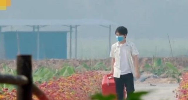  黄磊|叫黄磊没礼貌,叫黄老师没个性,看到郭麒麟的叫法,不愧是少班主