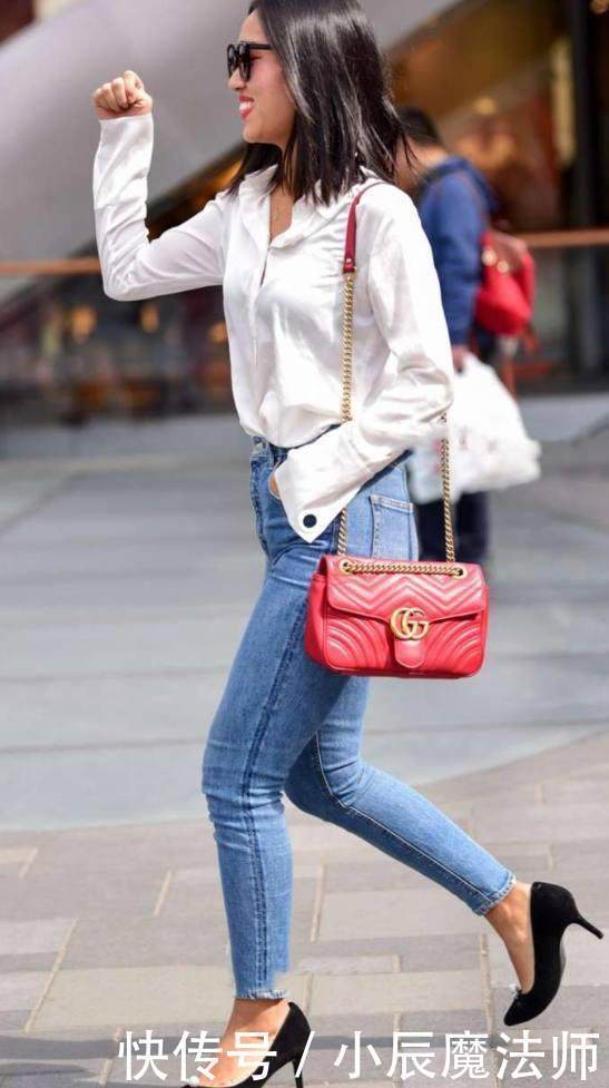 尽显|美女穿搭:休闲又不失时尚潮流,牛仔裤尽显优雅淑女范