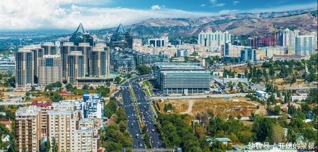 迁都|975公里的跋涉，从边境到中心的过渡，详解哈萨克斯坦迁都的意义