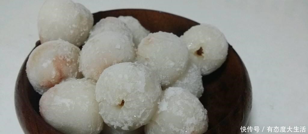  冰箱|夏天别再去买冰淇淋吃了，把这些水果放冰箱冷冻，口感好又不长胖