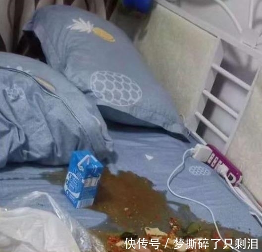  每日|每日一笑：这就是奥特曼下班后的生活吧