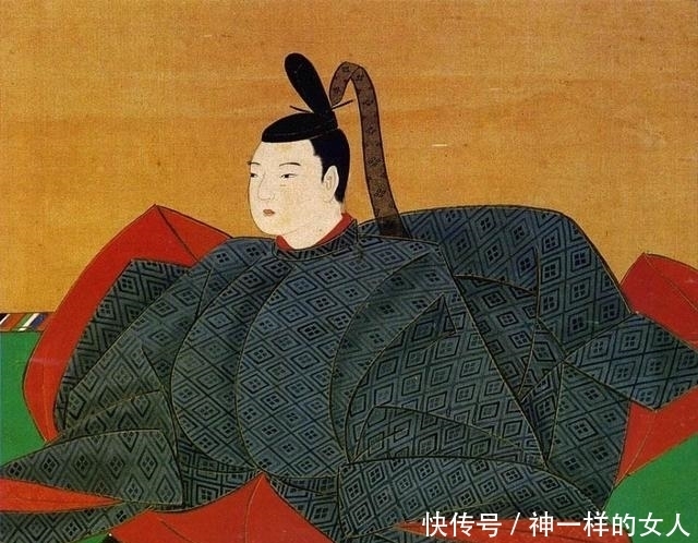 天皇|日本历史上争权夺利非常厉害，可是却没人把天皇推翻，这是为什么