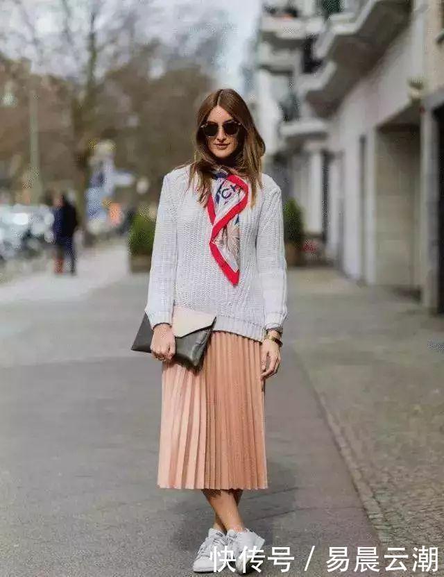  流行|短裙彻底失宠了！今年流行这样穿裙子，优雅减龄还特时尚