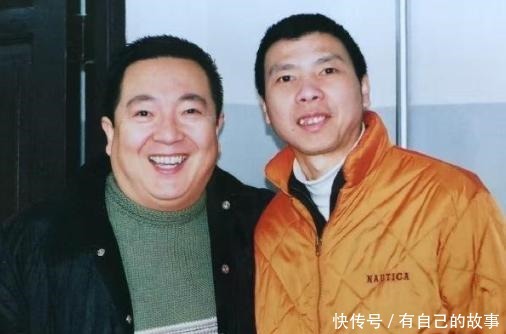  农村|少儿节目主持人董浩，退休后农村生活曝光，坐村口吃面条让人心酸