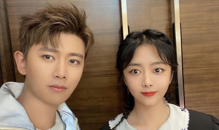  任嘉伦|快本任嘉伦发文显尬，宋茜打卡成功，谭松韵随手一截就是表情包