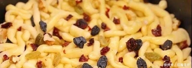  比买|不需要一滴油，只需要电饭锅。手工做的沙琪玛比买的沙琪玛好吃得多