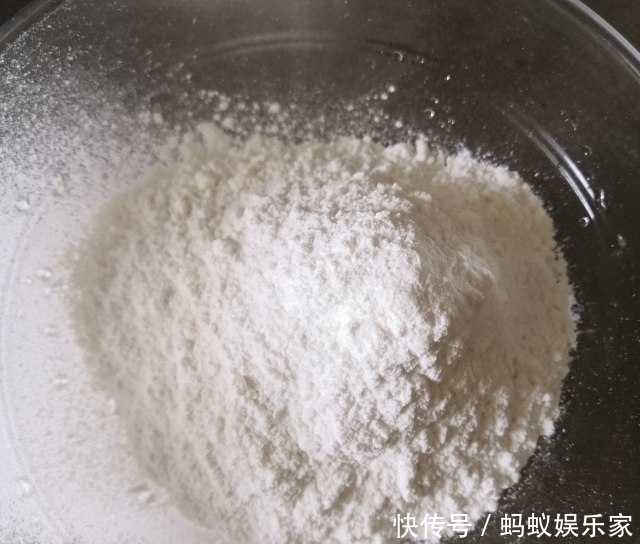  解馋|炸麻圆儿，用糯米粉就能做的简单小吃，解馋