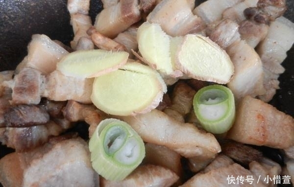 五花肉|炖肉直接焯水大错特错!牢记“这2步”,肉质鲜嫩没腥味,真好吃