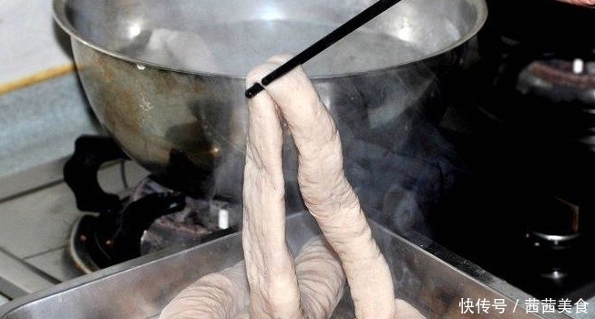  大肠|经典家常菜，肥肠的3种最简单的做法，营养美味，大人孩子都爱吃