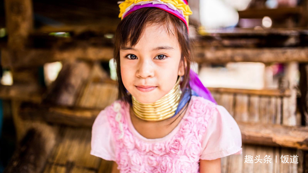 模样|缅甸神秘民族，铜环一生只能摘下三次，取下来后成这副模样！