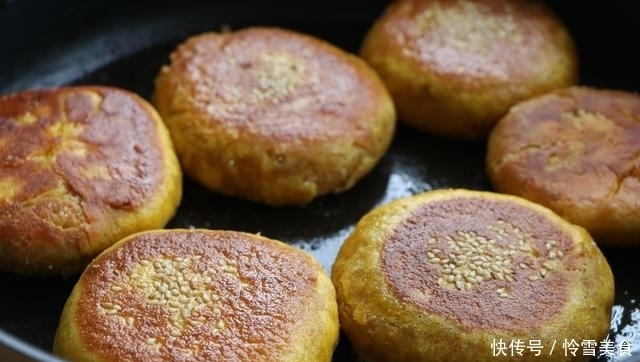 做法|南瓜加1碗核桃,新做法太香,补脑易消化,孩子隔三差五吵着要吃