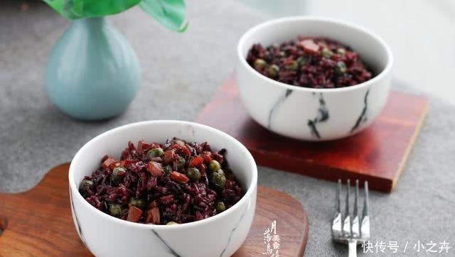 胡萝卜|煮饭加它,又香又软真好吃,3岁的孩子都能吃2碗,懒妈妈快学