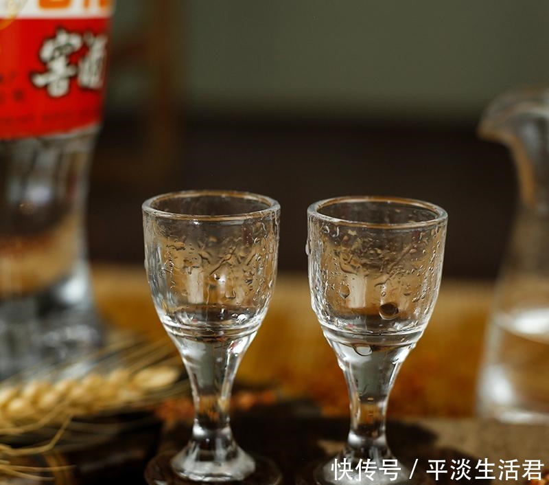 白酒|输在“包装”上的3款白酒,口感好不上头,酒中极品!