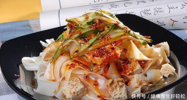 好吃|教你在家做凉皮，不揉面不洗面，简单几步就能做成功，劲道又好吃