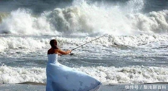 年轻|媳妇姐姐都快50了，可她居然和媳妇一样年轻