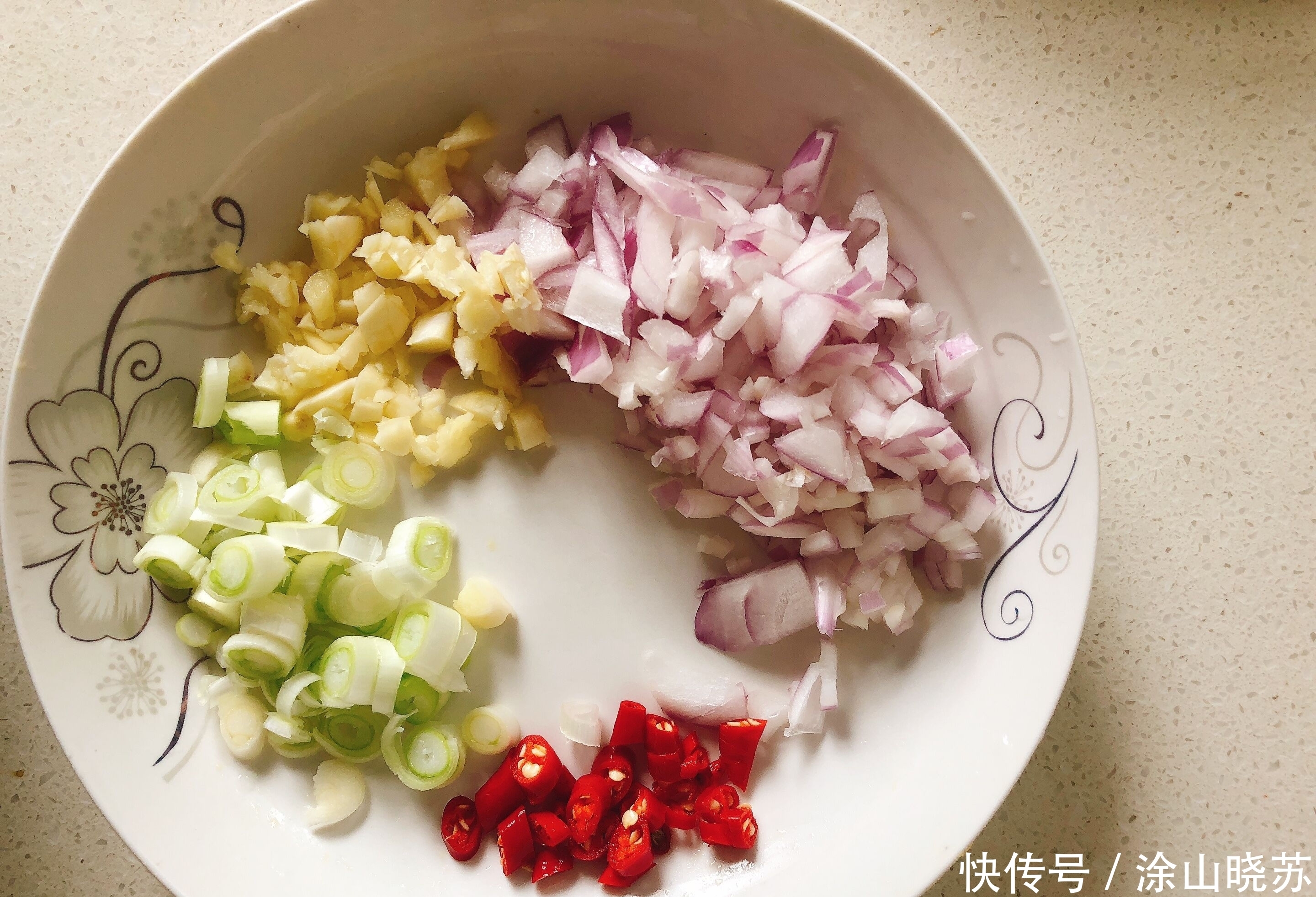 馒头|豆腐的美味做法，就馒头就米饭都超级下饭，低脂又美味简单易学