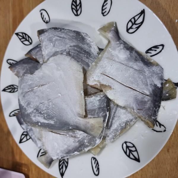  适量|这鱼比鲫鱼刺少，比鲤鱼营养，比甲鱼肉多，15一斤没人买太可惜