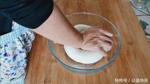 收藏|面粉别捣鼓做蛋糕了，现在流行它比蛋糕简单，比油条好吃，收藏