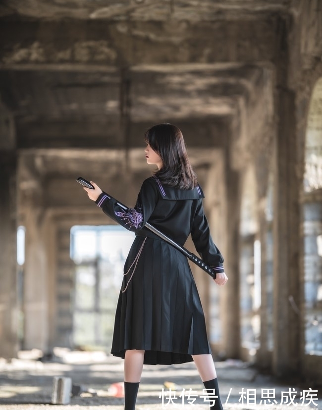 日本|日常JK制服cosplay,水友:日本黑道?