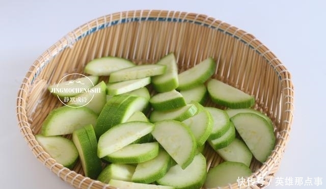 过瘾|熬一锅菜,爱吃的都放里面,出锅那个香,拿碗盛着吃才过瘾