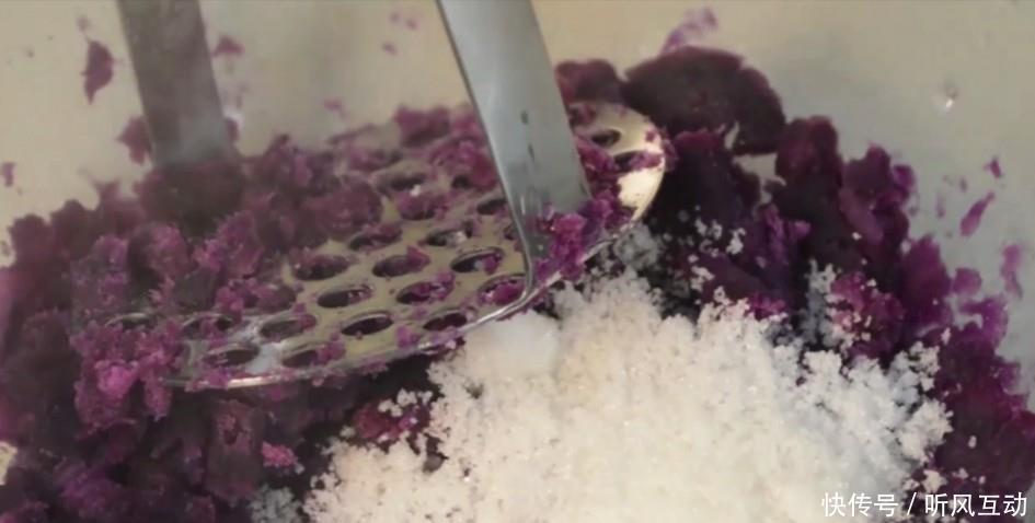 香甜|2个紫薯1碗糯米,教你做超简单的糯米丸子,软糯香甜好吃又好看