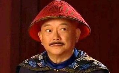 登基|嘉庆被立储前一天,和珅登门献上宝玉,嘉庆看罢:我登基后你必死