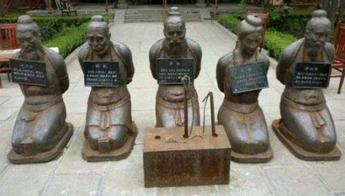 导演|论“莫须有”与岳飞之死，赵构导演的秦岳决斗，高尚者死于高尚