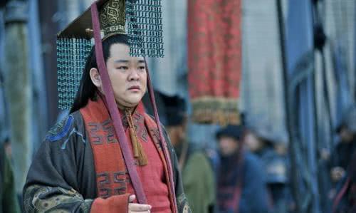  黄忠|五虎上将为何只有赵云在刘备生前未能封侯？不能全怪刘备太偏心