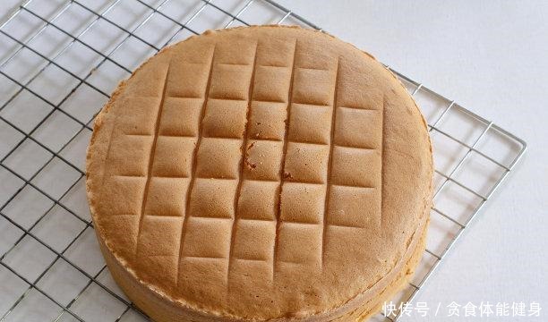 蛋糕|有谁能抵挡得住舒芙蕾和海绵蛋糕的诱惑没想到做法这么简单!