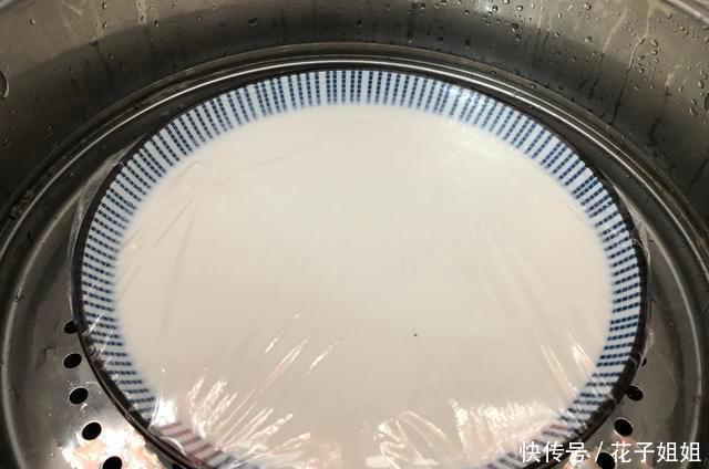 熟糯米粉|秋天,这碱性食材别错过,做成小饼,香甜软糯,上桌连吃3个