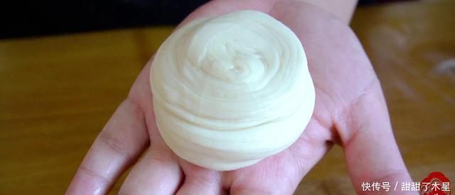神奇|这个饼太神奇,轻轻一扯千丝万缕,脆的脆软的软,味道超棒