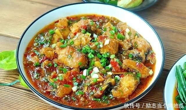  茭白|1家3口的晚餐，2荤2素，15块钱搞定，丰盛又营养，吃的是幸福