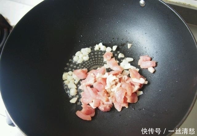 家常菜|不要说简单的菜肴不好吃,此道家常菜朴实简单,却另有滋味