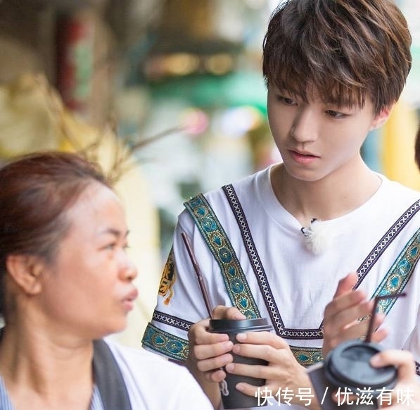 天差地别|这两档节目同期播出,播放量却是天差地别,一个上亿一个不到千万