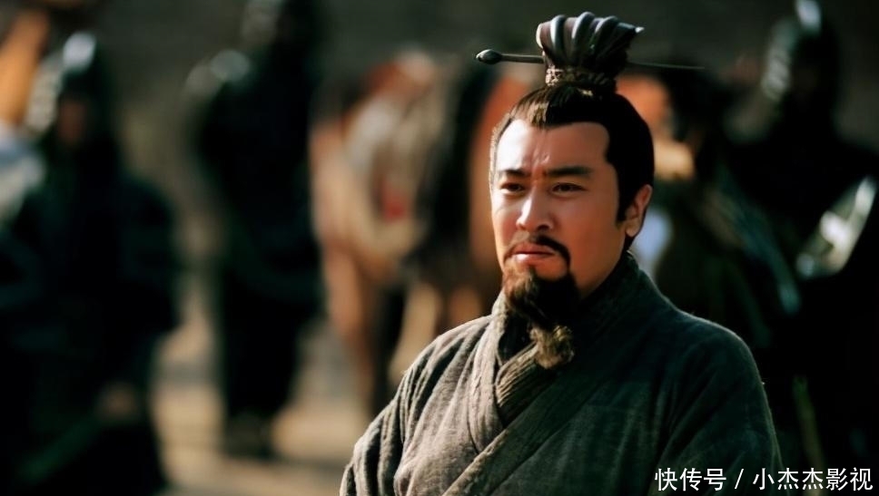 孙尚香|孙尚香睡觉有个坏习惯,法正建议刘备,分而居之