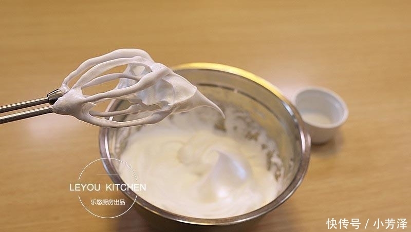  松软|比蛋糕给还松软的早餐饼, 不用和面, 孩子咬一口就喜欢