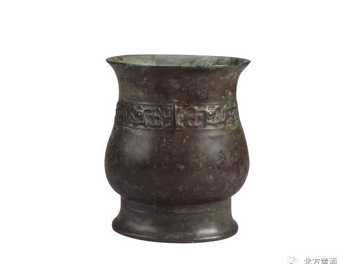 饮酒|北方黄酒生僻字 觯：是古代饮酒用的器皿，青铜制，形似尊而小，或有盖