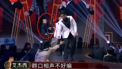  击败|烧饼在《欢乐喜剧人6》脾气大爱诉苦，击败孙建宏队要感谢张九南