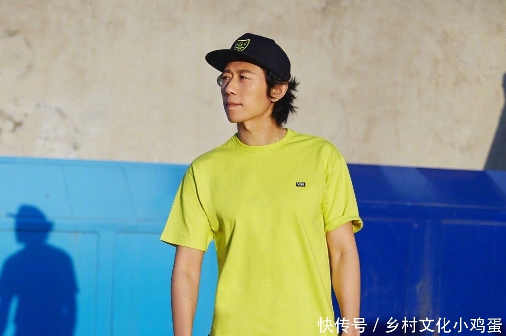 演员|易烊千玺新电影定档,搭档实力派演员上演温情故事,这阵容太可了