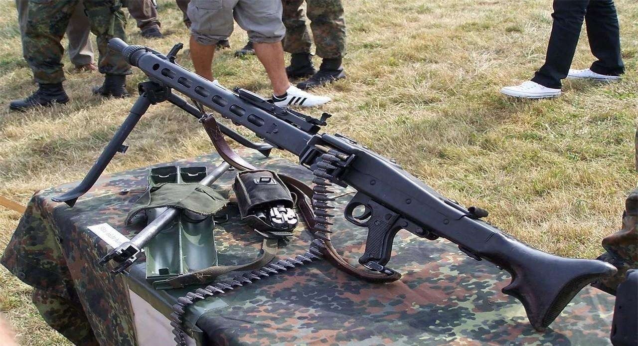 机枪|二战德军研制出一种机枪，三个优点，西方盟军：这是希特勒电锯