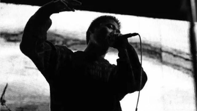 居然|和阴三儿同时代的北京说唱团队,居然被摩登天空签约了?