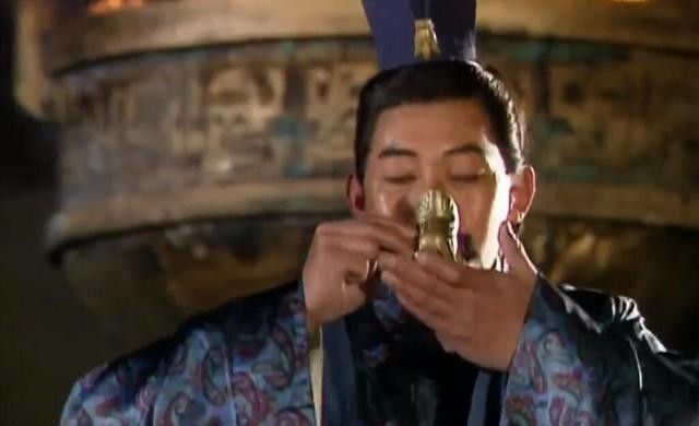 死于|干掉董卓的司徒王允为什么会死于董卓余部李傕、郭汜之手？