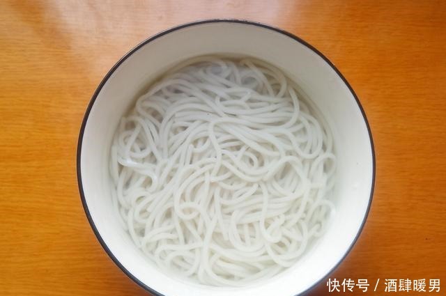 着很大|学会米粉这秘制煮法,味道赛过螺蛳粉,我家三天两头准做一次