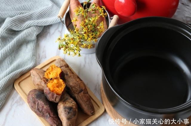 砂锅|烤红薯的家常做法,皮薄肉甜汁多,没有微波炉和烤箱也能做