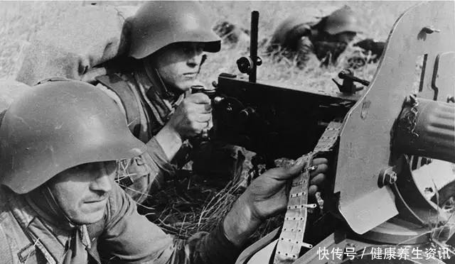 明明|二战时英美盟军明明可先攻下柏林,为何却把这“成果”让给了苏联