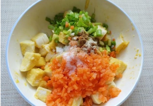 轻松|孜然炒馒头的家常做法,香味浓郁,5分钟出锅,轻松解决全家早餐