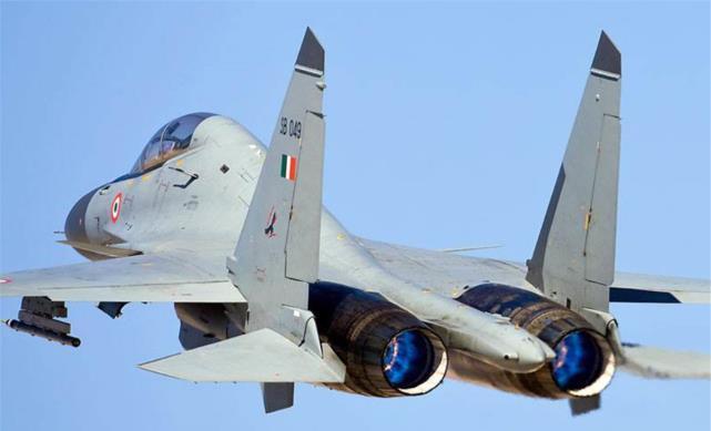 军火供应商|哪来那么多钱购买大量军火?真相原来是这样,差点被印度骗了