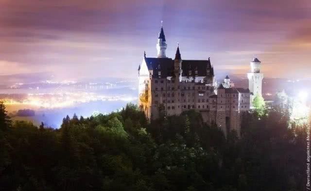 古城堡|60几岁的古城堡之途为什么能一直维持“青春年少”?