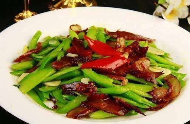美食|美食看点芥蓝炒腊肉,菠菜拌腰果,菠萝炒虾仁的做法