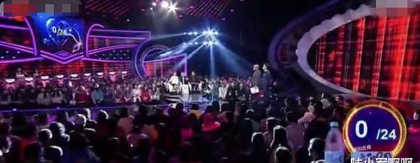 上非|收废品小伙上非诚勿扰,惨被灭灯还遭羞辱,孟非:说说收什么废品